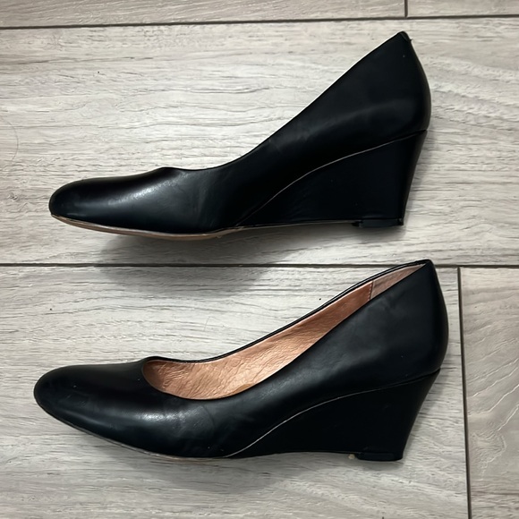 Black round toe wedges - Picture 5 of 7